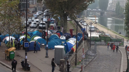 難民政策：フランスの場合　カレー市の「ジャングル」解体で、パリ市内にも難民キャンプ