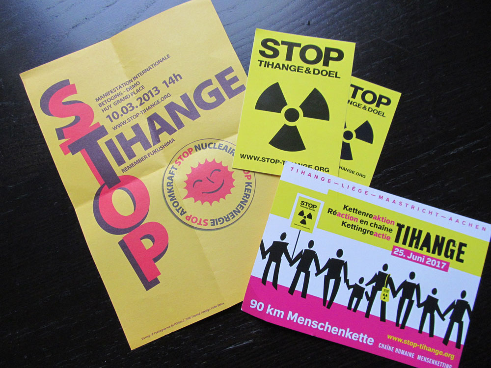 Stop Tihangeのポスターやステッカー　©Michiko KURITA
